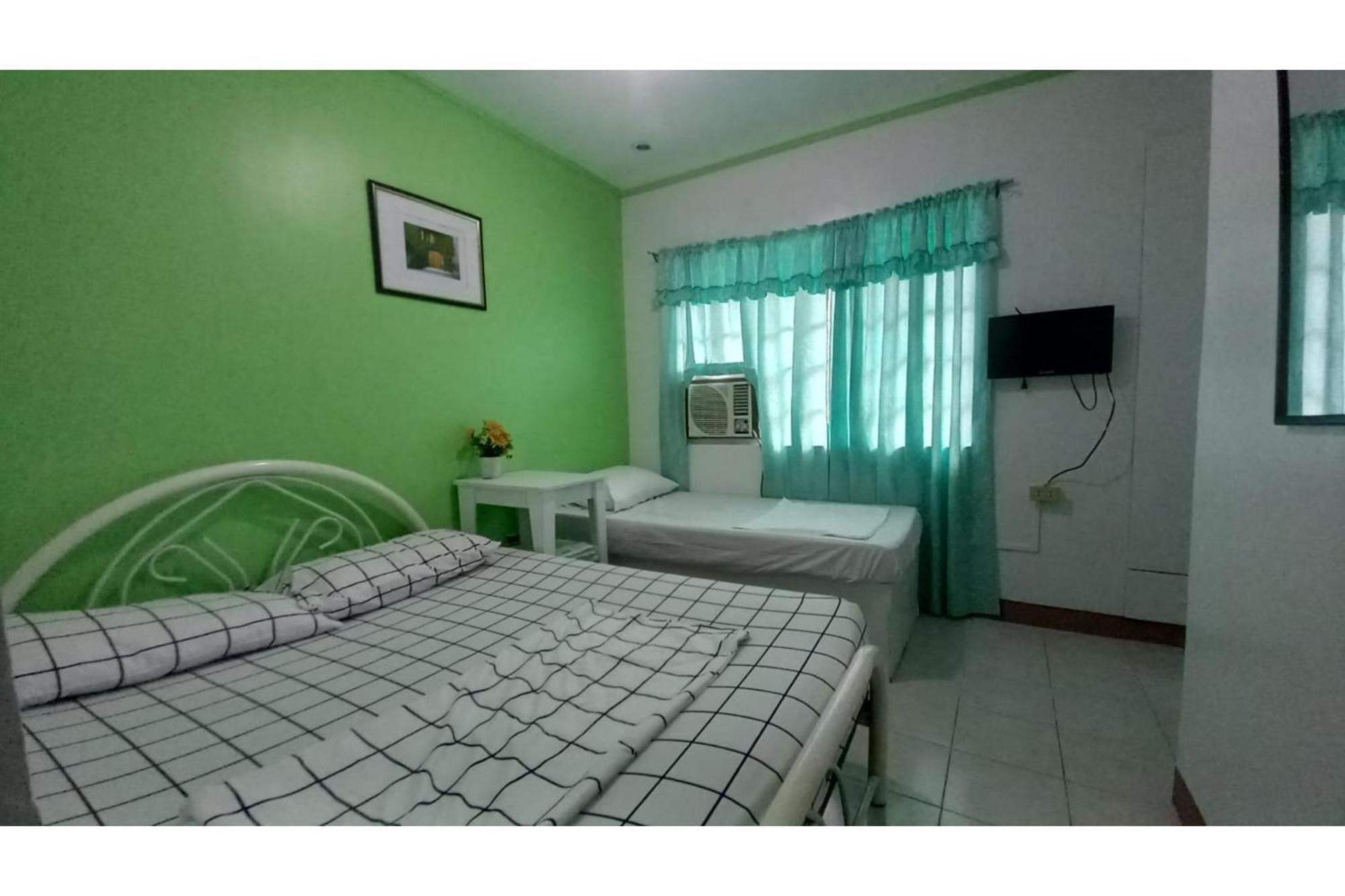 Oyo 1048 Jomckayl Apartelle Naga Kültér fotó