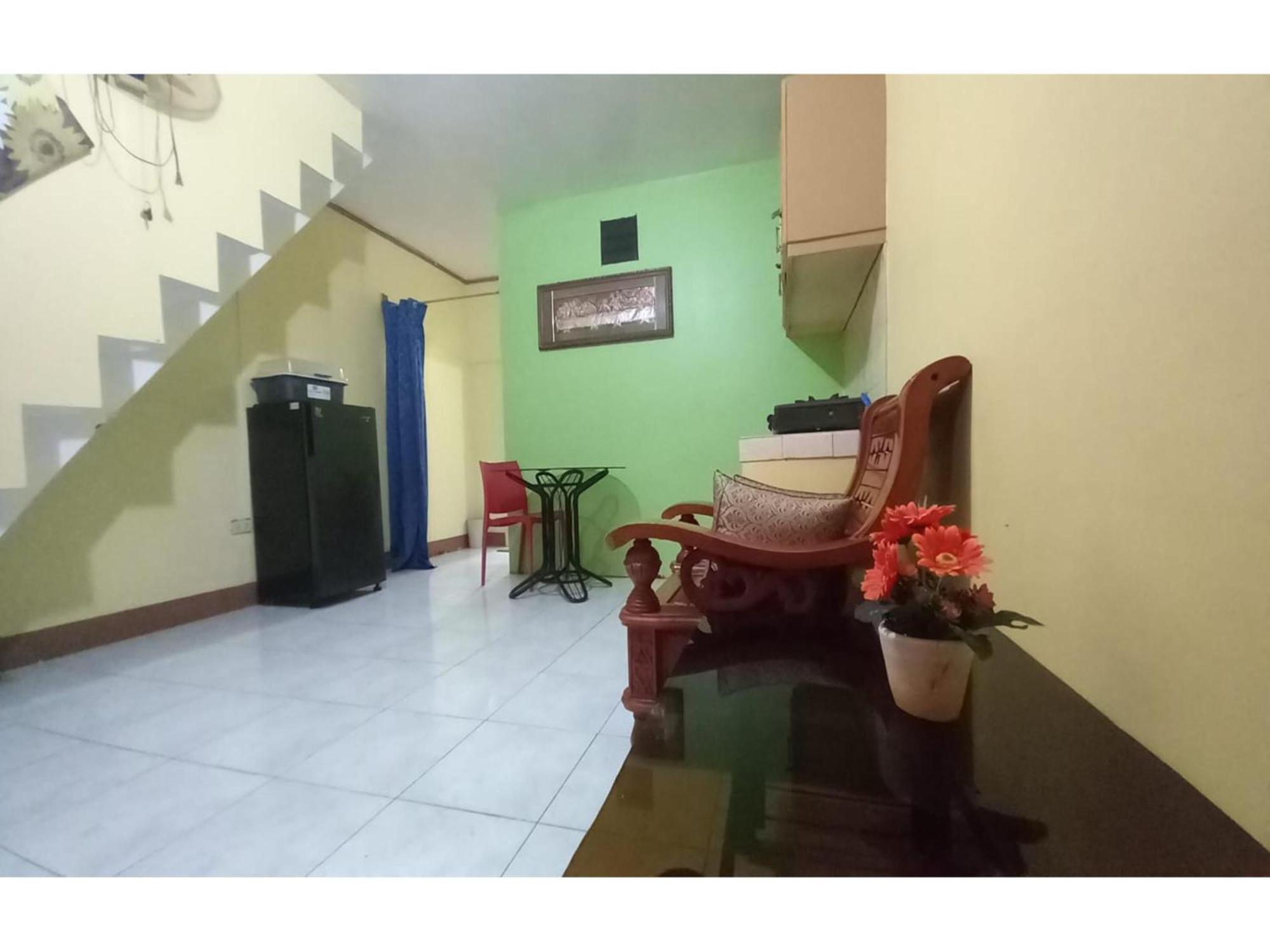 Oyo 1048 Jomckayl Apartelle Naga Kültér fotó