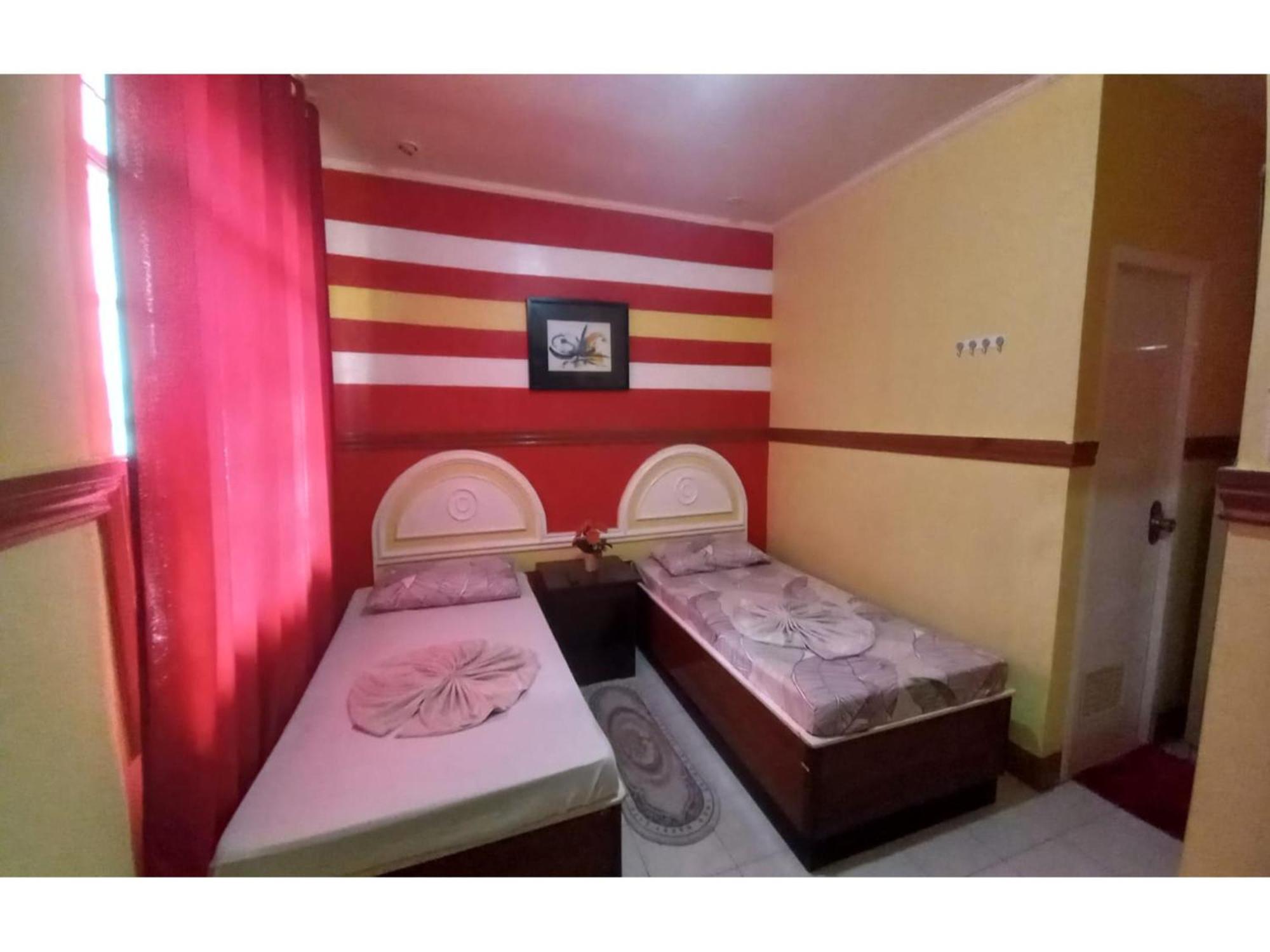 Oyo 1048 Jomckayl Apartelle Naga Kültér fotó
