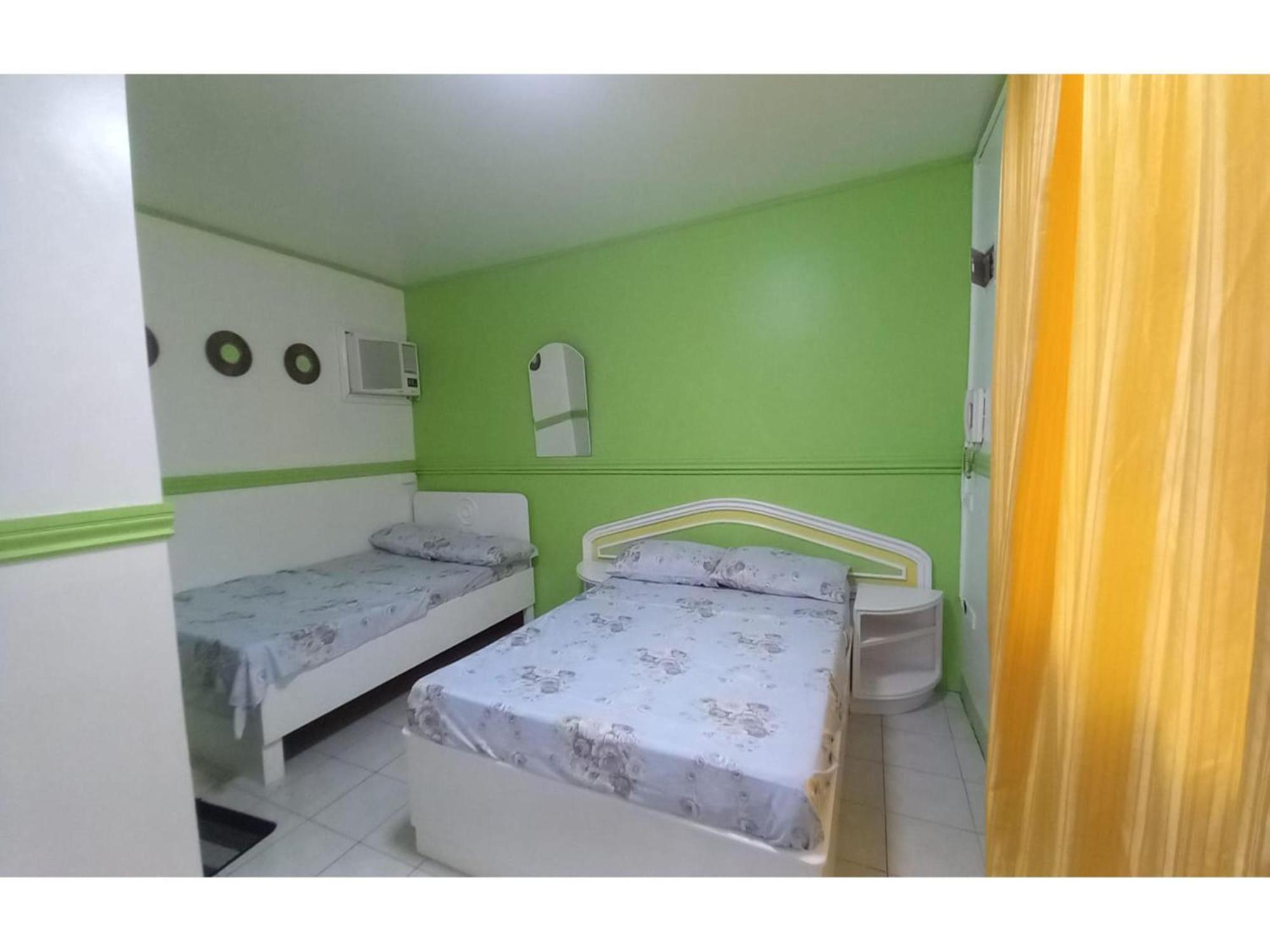 Oyo 1048 Jomckayl Apartelle Naga Kültér fotó