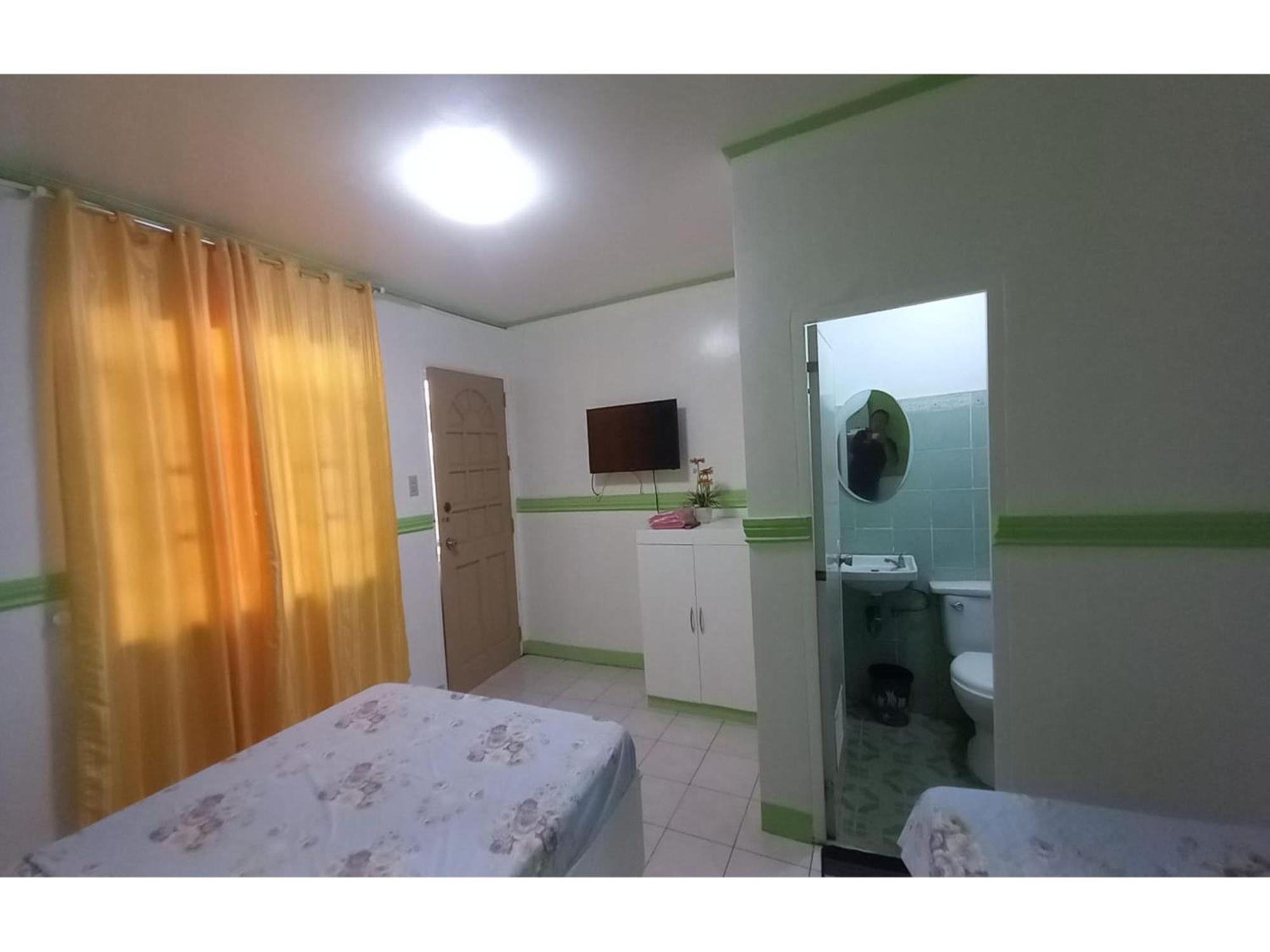 Oyo 1048 Jomckayl Apartelle Naga Kültér fotó