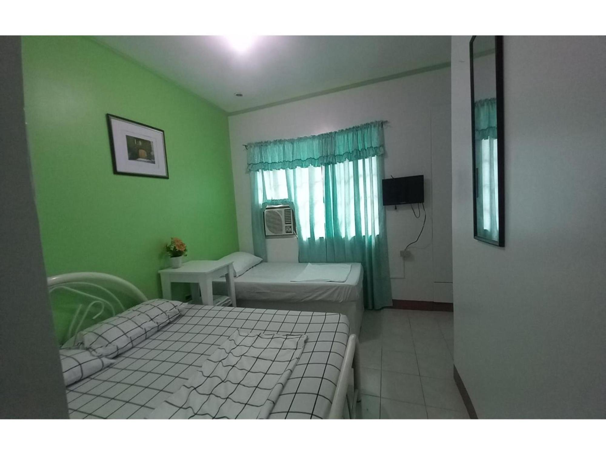 Oyo 1048 Jomckayl Apartelle Naga Kültér fotó